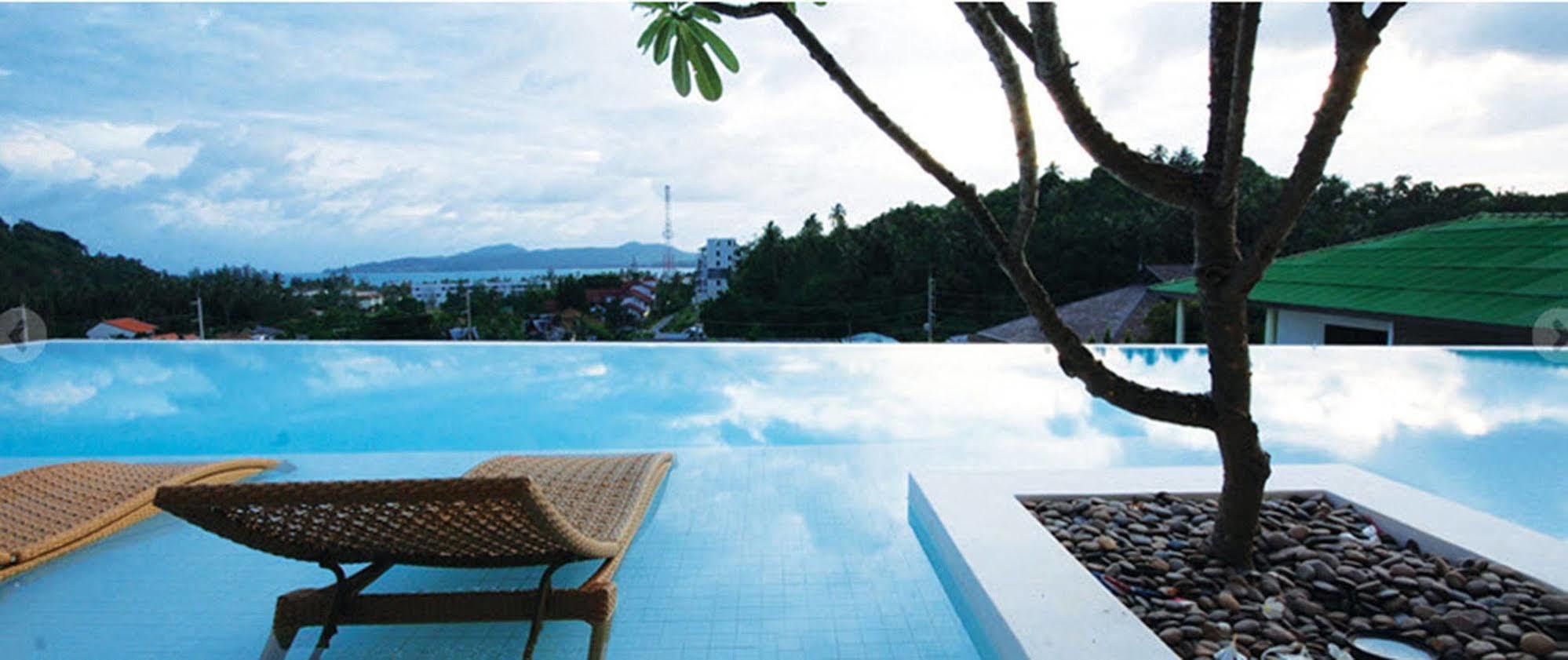 The Quarter Phuket Hotel Szurin-part Kültér fotó
