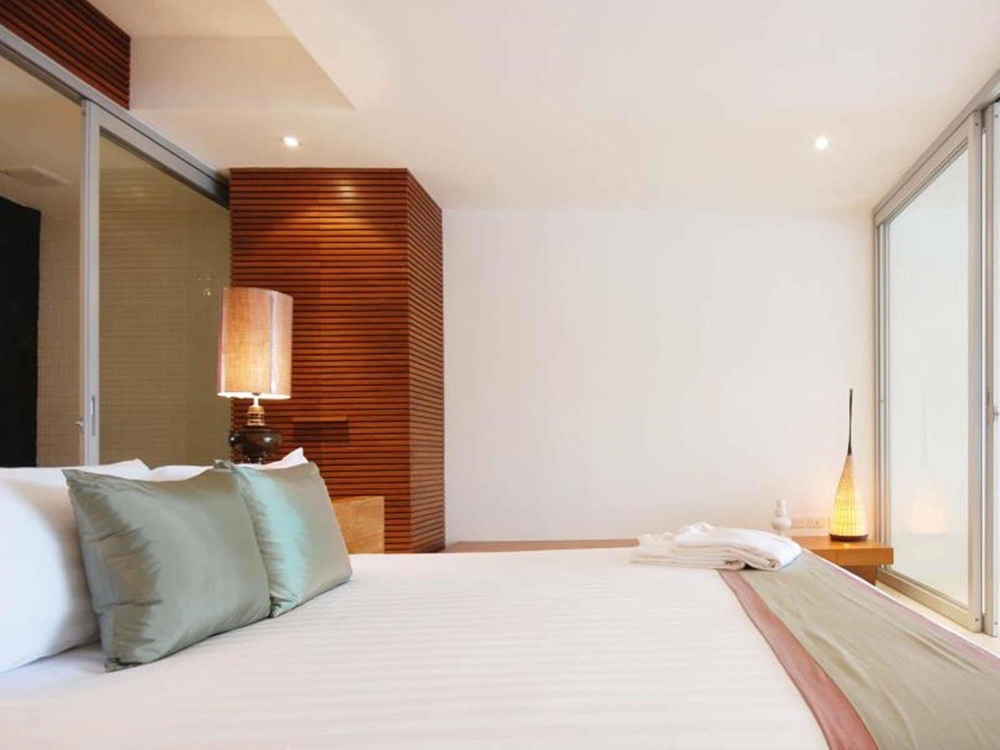 The Quarter Phuket Hotel Szurin-part Kültér fotó